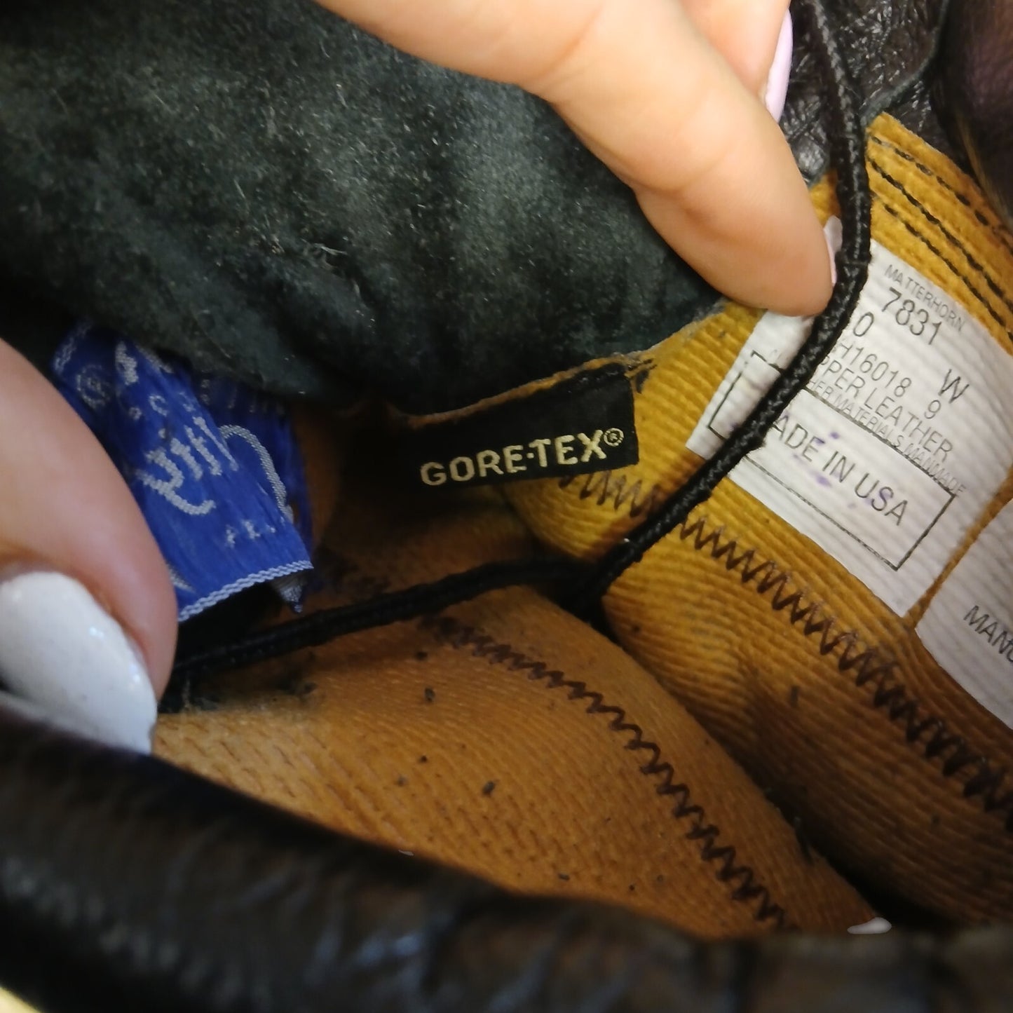 Matterhorn Black Leather Boots Combat Goretex UK 9 Safety 7831 USA Vibram Laced