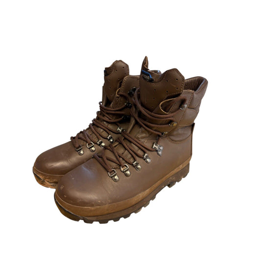 Altberg Defender Boots Size 9M High Liability Defender Combat British Army