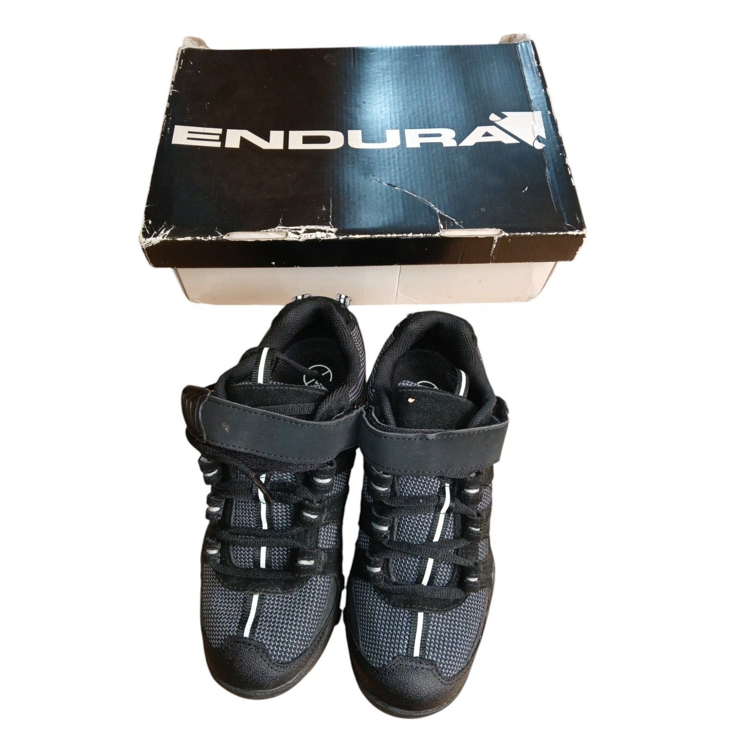 Endura Cycling Shoes Black Grey Size 4 Ex Police With Cleat Plates Lace Up Bike
